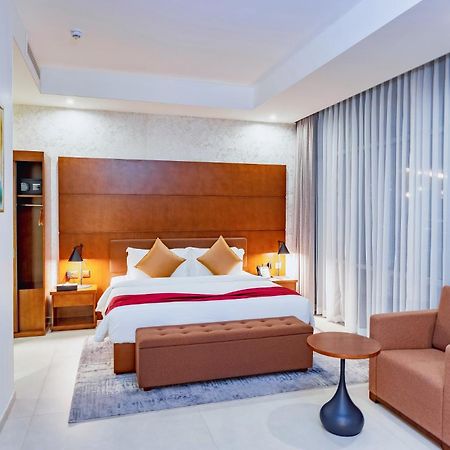 Alisa Hotel Тема Екстер'єр фото