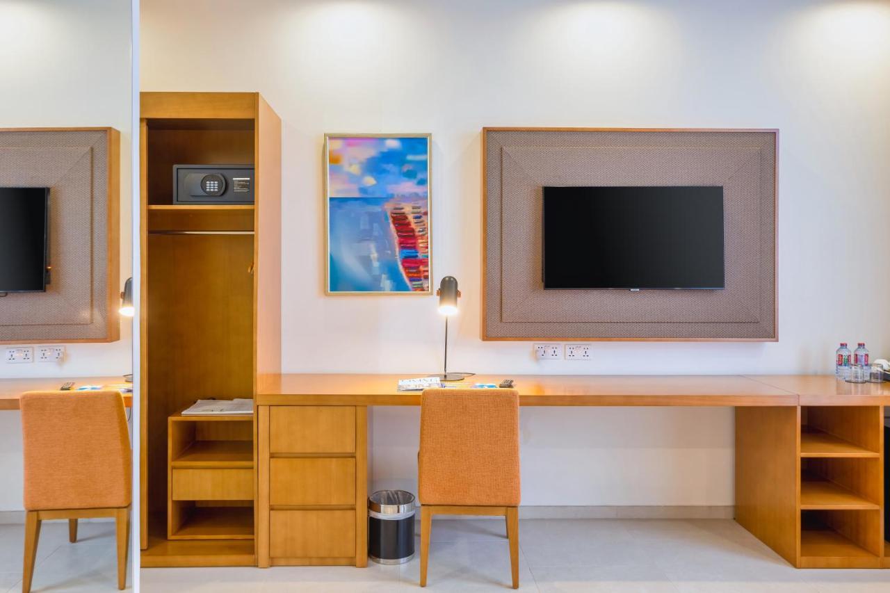 Alisa Hotel Тема Екстер'єр фото