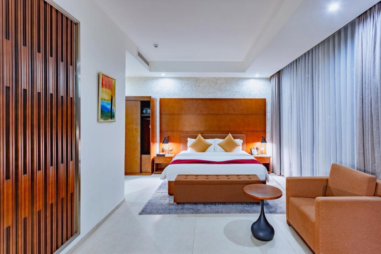 Alisa Hotel Тема Екстер'єр фото