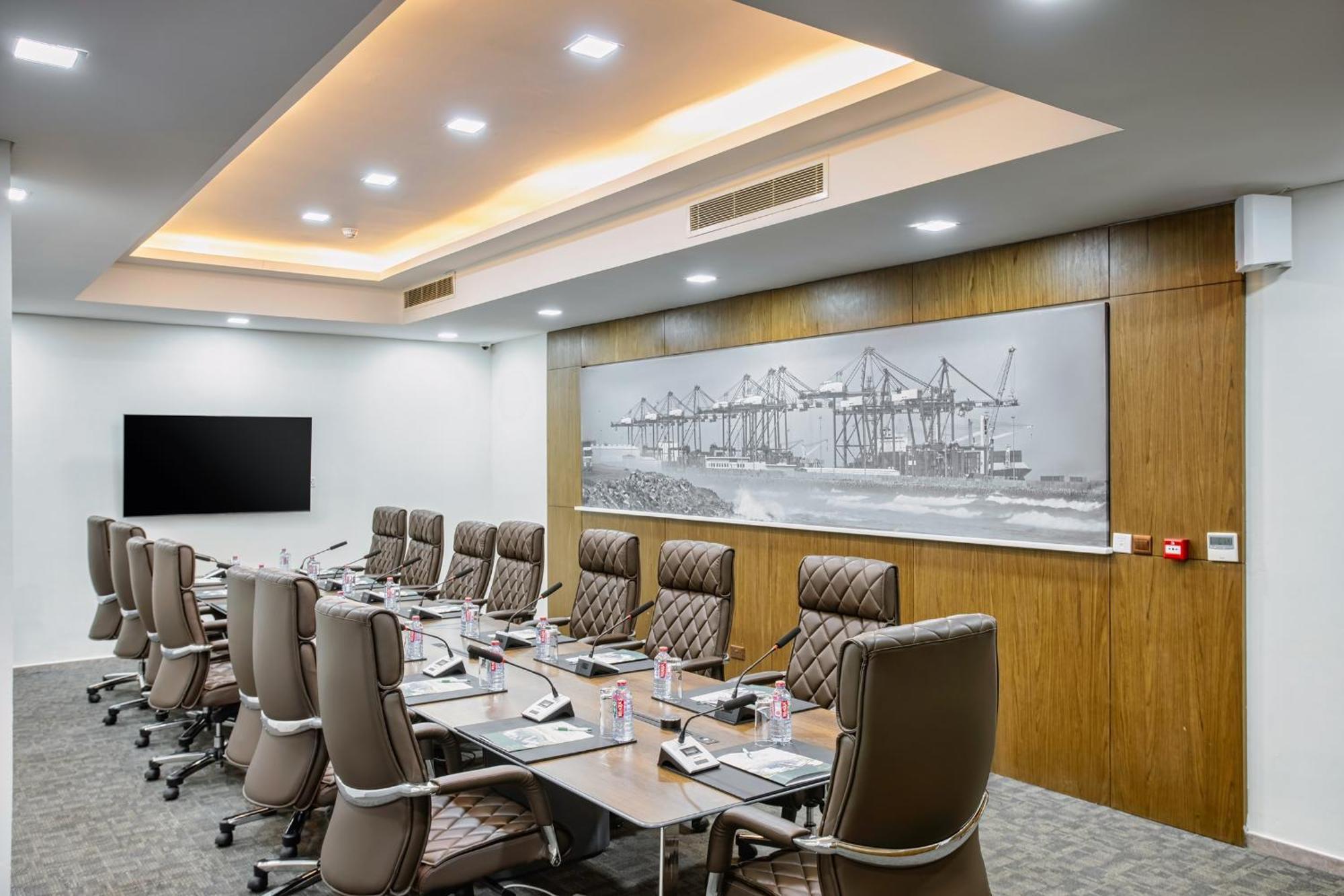 Alisa Hotel Тема Екстер'єр фото