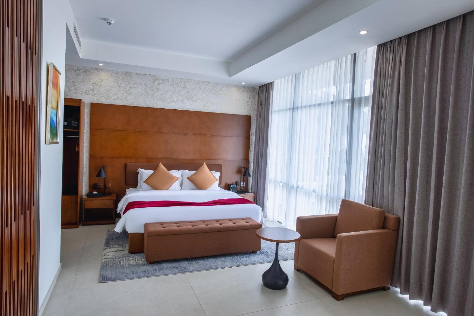 Alisa Hotel Тема Екстер'єр фото